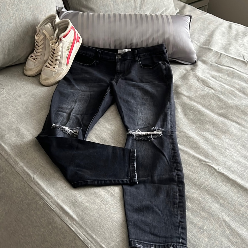Current Elliott Black Jeans Distressed Wash